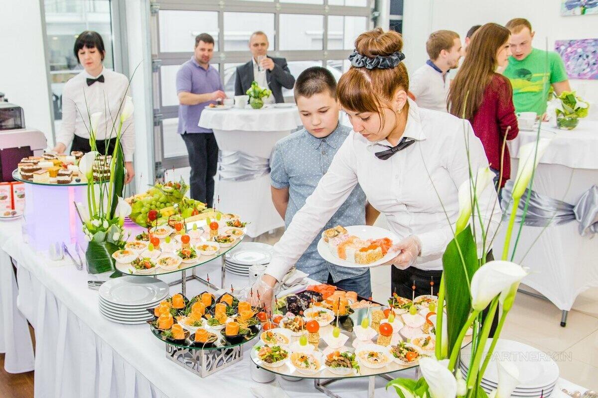 Кейс по SMM в тематике «ресторанный бизнес»: «Угощение — каждому!»